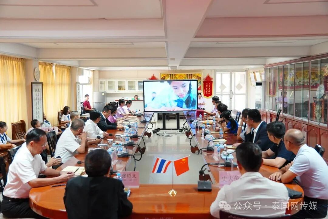 2025-10-23_191421_689.jpg 2025-10-23_191421_689.jpg